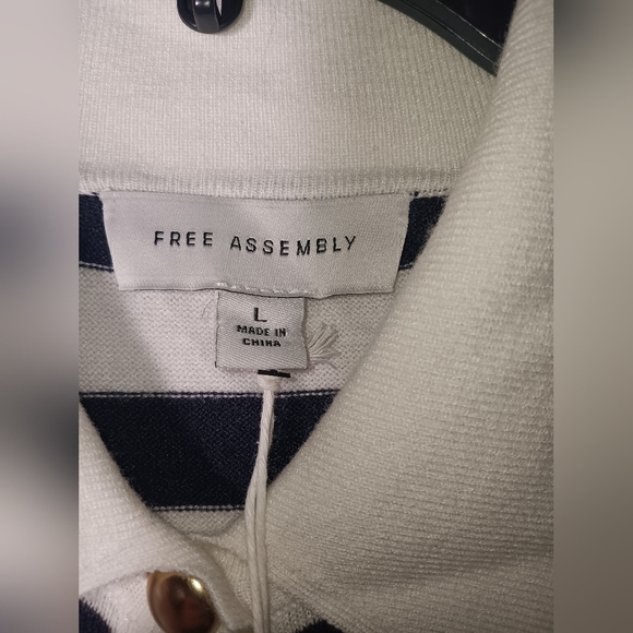 Free Assembly AseNavy and White Striped Cardigan - Picture 3 of 7